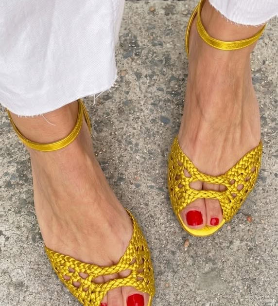 Isaure - Golden Braided Sandals