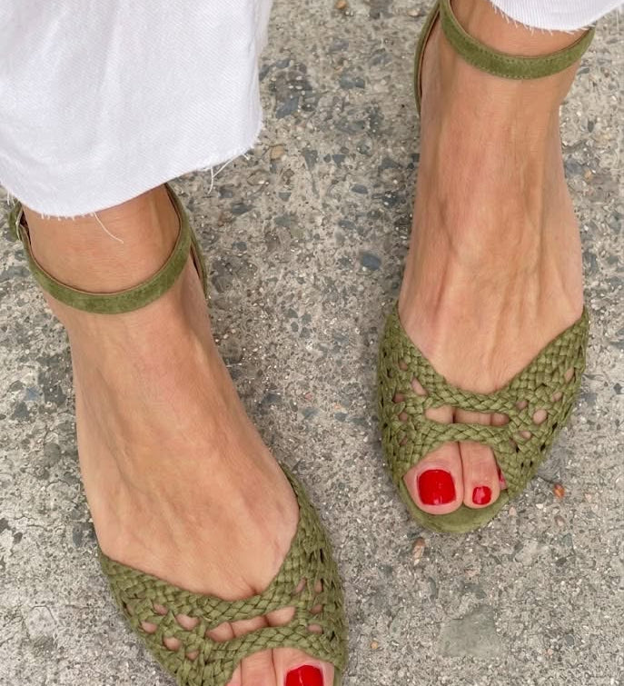Isaure - Golden Braided Sandals