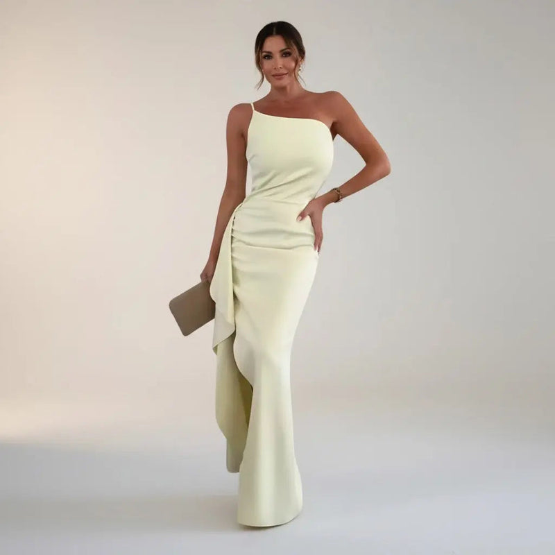 Silvia - Striking Dress
