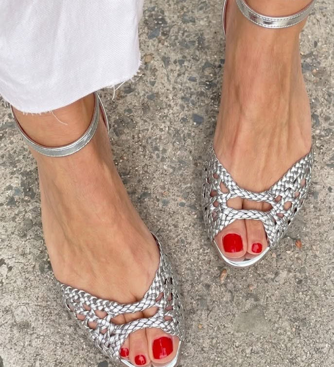 Isaure - Golden Braided Sandals