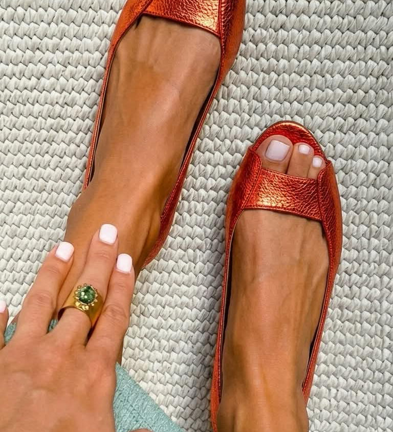 Adeline - Chic Golden Sandals