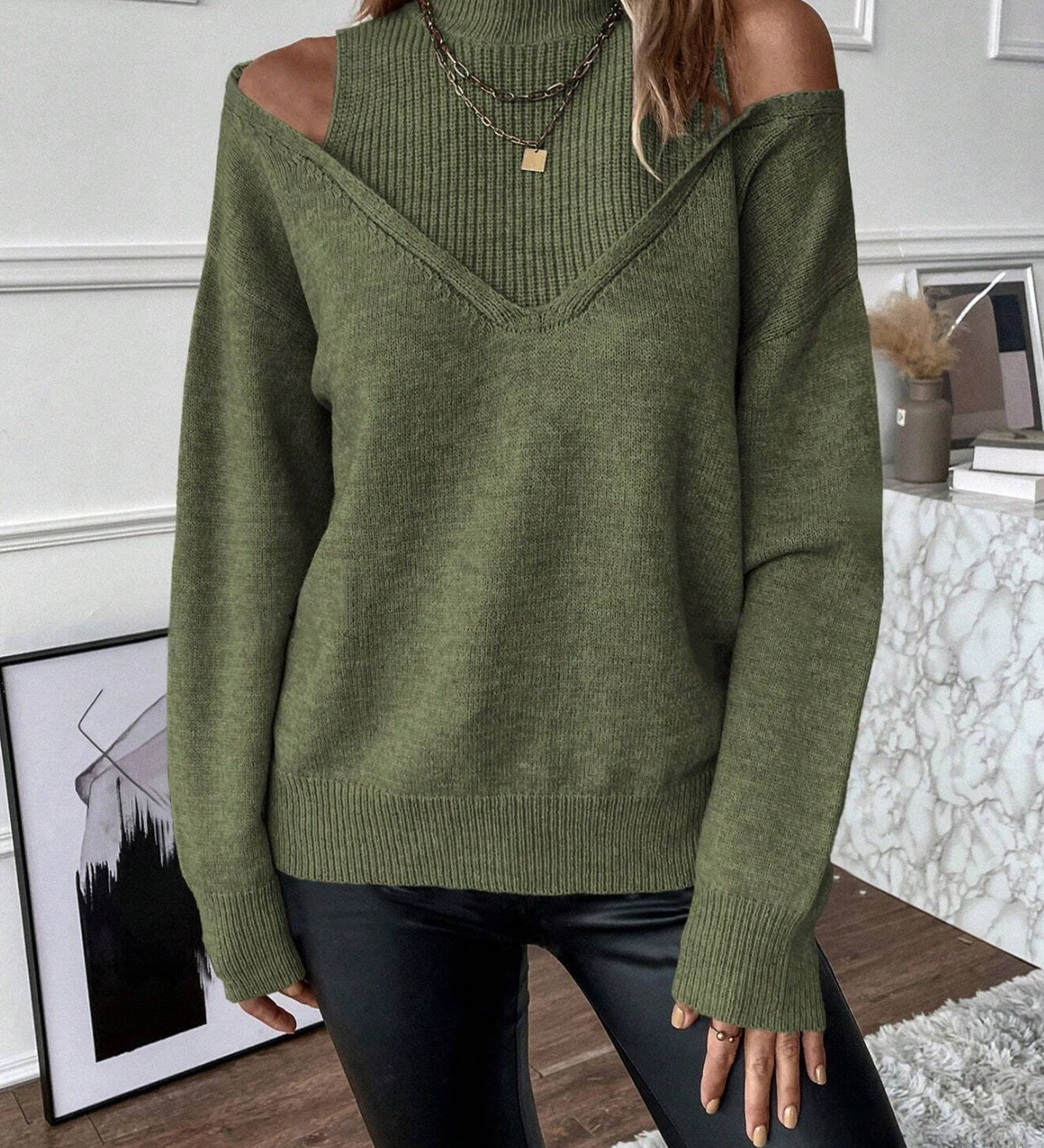 Noelle | Women's Cold Shoulder Turtleneck Sweater